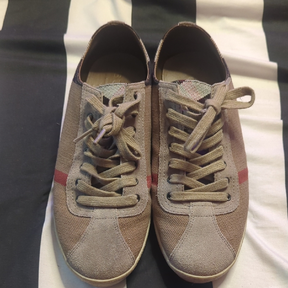 Burberry shoes